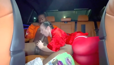 Big cock and deepthroat with a brunette in the amateur porn scene