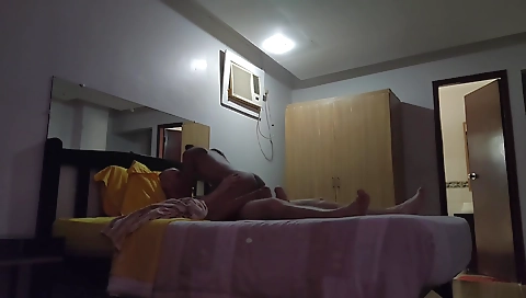 Webcam black girl with a big pussy fucks on the webcam