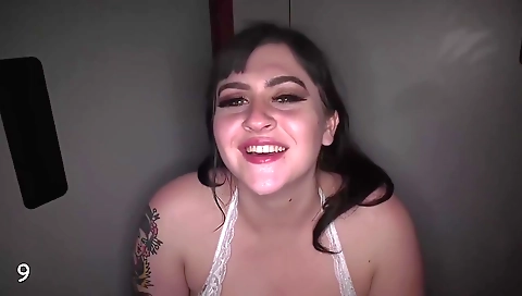 A brunette teen with a tattooed pussy is getting a hot blowjob