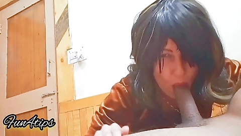 Indian pornstar with huge ass deepthroating a cock